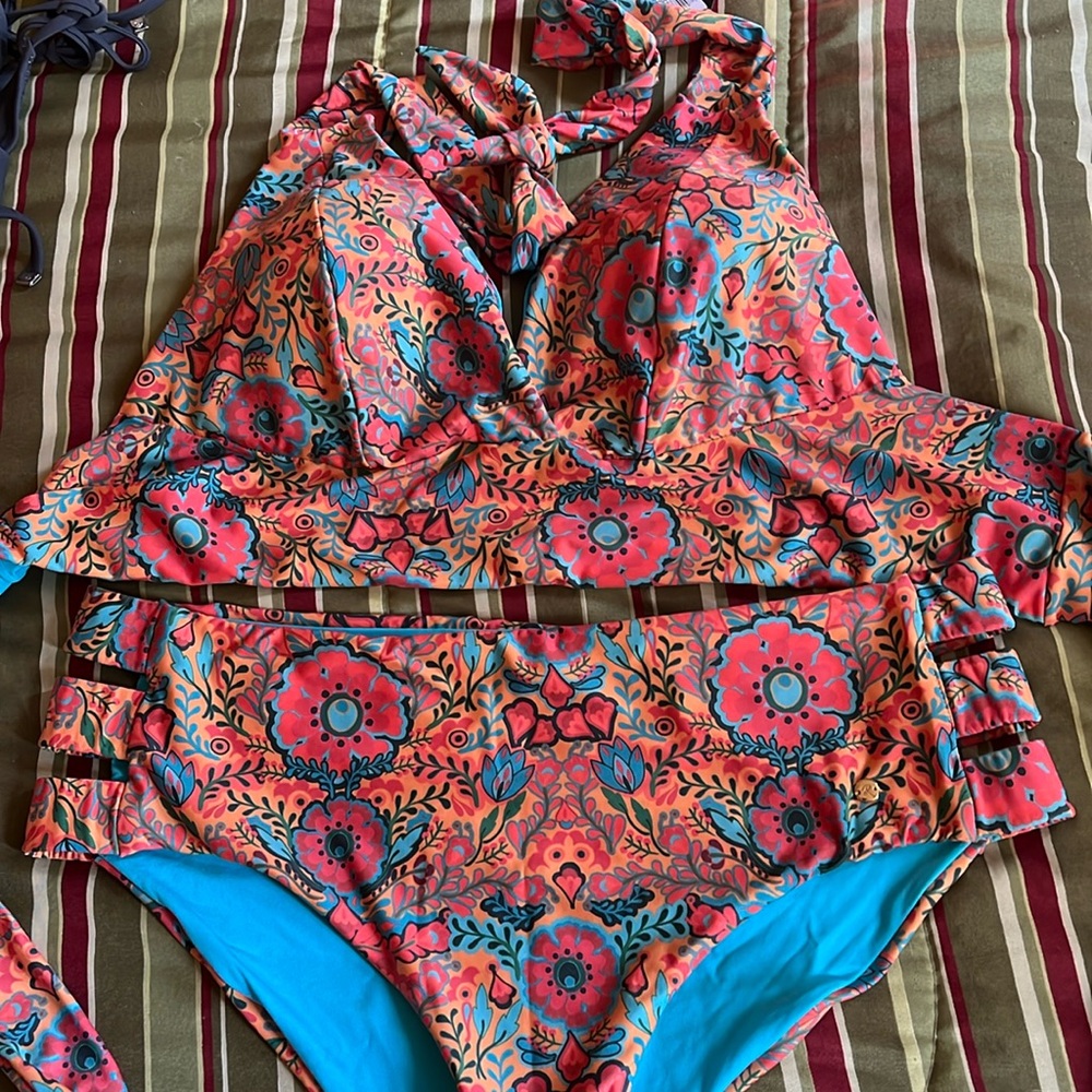 5 for $25 on select items. 
xtra large bikini. Around size 12-14.